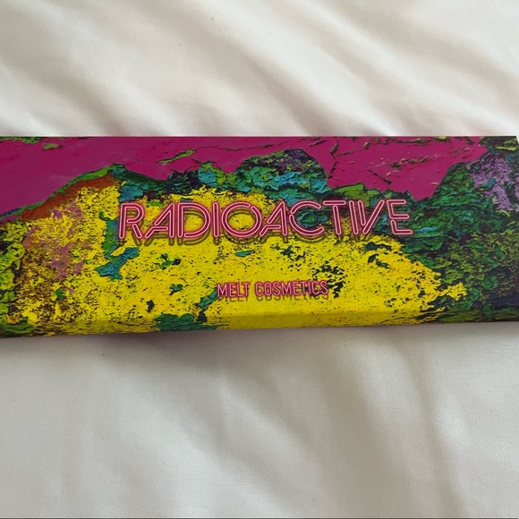 Melt Cosmetics Radioactive palette—Discontinued - Picture 2 of 6